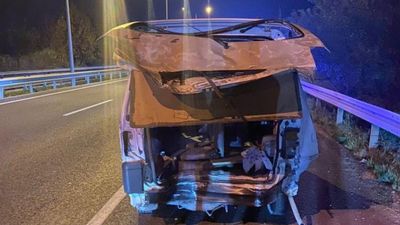 Bursa’da kamyonet, hafif ticari araca çarptı: 1 ölü 4 yaralı