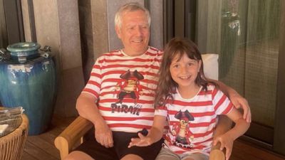 Yaz Yıldırım'dan babası Aziz Yıldırım'a özel yeni yaş kutlaması