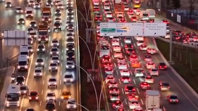 Ankara'da artan trafik sorunu çileye dönüyor: Her gün trafik gittikçe katlanıyor