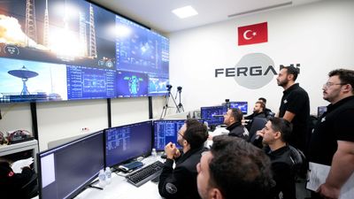 Milli uydu 'FERGANİ FGN-100-D2', uzayda