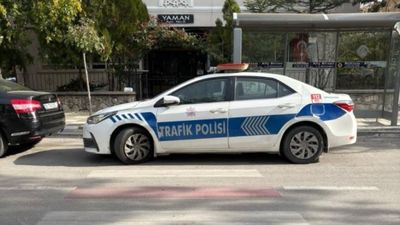 Afyonkarahisar'da ekip otosunu yaya geçidine park eden polise ceza yazıldı