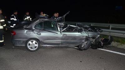 Kütahya'da tırın altına giren otomobilin sürücüsü yaşamını yitirdi