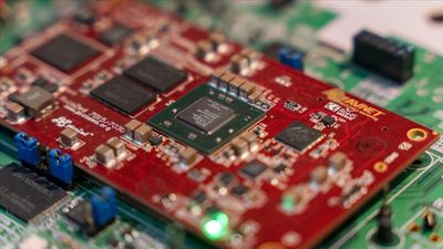 Küresel yarı iletken satışları üçüncü çeyrekte artmaya devam etti