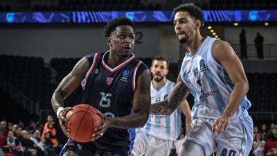 Türk Telekom, Panionios'a fark attı