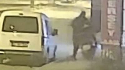 Hatay'da apartmanın girişindeki motosiklet çalındı