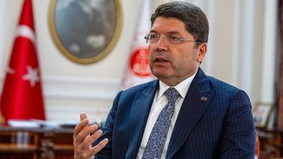 Yılmaz Tunç'tan Demirtaş açıklaması: Karar kesinleşti mahkeme sürecini bekleyeceğiz