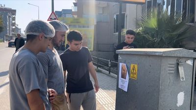 Bursa'da bir tanıdığının fotoğrafını her yere astı: Kızlarınızı bu adamdan uzak tutun