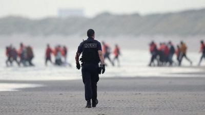 Fransa'dan İngiltere'ye denizden geçen İranlı kaçak göçmen, ikinci kez gönderildi