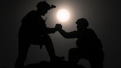 MSB paylaştı: Kahraman askerlerimizin 'Süper Ay'a yansıyan görüntüleri