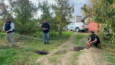 Eğirdir'de AFAD, oluşan obrukları inceliyor