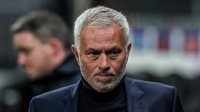 Jose Mourinho, UEFA Şampiyonlar Ligi'nde hakeme isyan etti