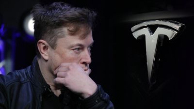 Tesla hissedarlarından Elon Musk'ın 1 trilyon dolarlık ödeme paketine onay