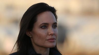 Angelina Jolie'nin Ukrayna ziyaretinde şoförü zorla askere alındı
