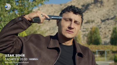 Uzak Şehir 37. bölüm 2. fragman: Şahin intihar ediyor… Tetiği çekti