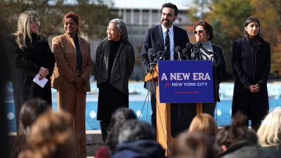 Zohran Mamdani, A Takımı'nı tanıttı: Tamamı kadınlardan oluşuyor