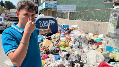 İzmir’de çöp kirizi, kara sinek kabusuna dönüştü