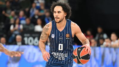 Anadolu Efes, Olimpia Milano'ya kaybetti