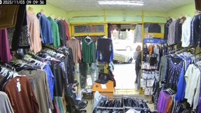 Hatay'da 1000 TL'lik montu çalan şahıs kamerada