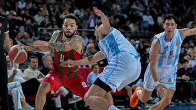 Türk Telekom, Karşıyaka'ya fark attı