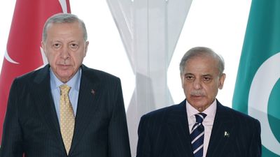Cumhurbaşkanı Erdoğan, Bakü’de Pakistan Başbakanı Şahbaz Şerif ile görüştü