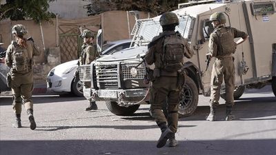 İsrail Gazze'de ateşkesi ihlal ederek 2 Filistinliyi öldürdü