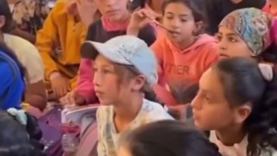 Gazze'de ateşkesin ardından çocuklar okullara döndü