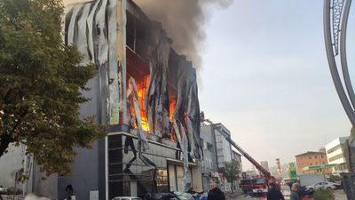 Kocaeli'de fabrika yangınına ilişkin 8 zanlı daha gözaltında