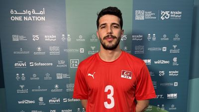 A Milli Erkek Voleybol Takımı'nın oyuncuları, Atatürk'ü andı