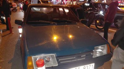 Ankara'da arıza yapan aracından inen sürücüye otobüs çarptı