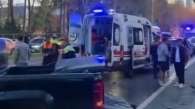 Sarıyer'de ehliyetsiz sürücü kırmızı ışıkta geçti: 2'si çocuk 3 yaralı