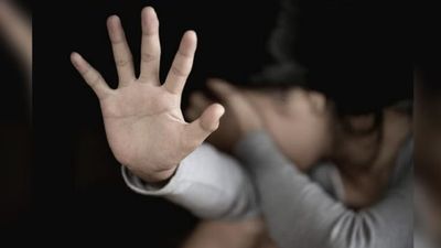 Antalya'da boşanma aşamasındaki eşine darp ve cinsel saldırıdan tutuklandı