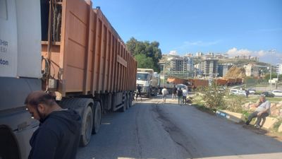 İzmir'de çöp krizi: CHP'li belediyeler birbirine girdi