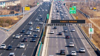 Çin, tüm otomobillere hızlanma limiti getirmeyi planlıyor