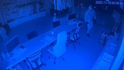 Antalya'da iş yerinin kasasından 1 milyon TL değerinde döviz çaldı: Eski çalışan çıktı