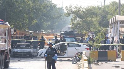 Pakistan'da 2 intihar saldırısı gerçekleşti: Afganistan'a 