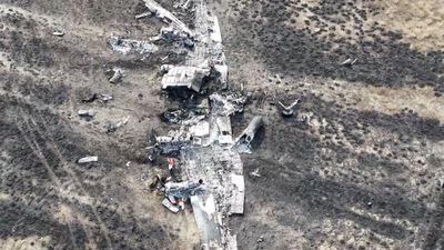 20 askerimizin şehit olduğu uçağın enkazı görüntülendi