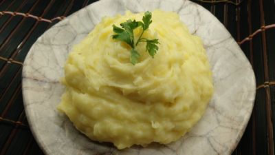 Ünlü şeften patates püresi sırrı: Ne tereyağı ne süt! Lezzeti zirveye taşıyan malzemeyi açıkladı