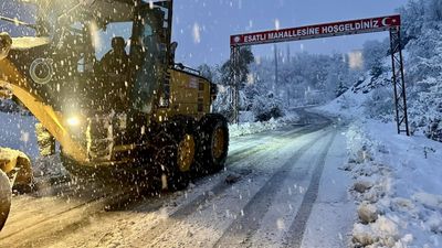 Yurtta yoğun kar alarmı: Otoyollar peş peşe kapandı