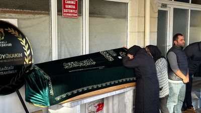 Kocaeli'de fabrika yangınında ağır yaralanarak kurtarılamadı: Son yolculuğuna uğurlandı