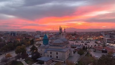 Konya’da gün batımı kartpostallık görüntüler oluşturdu