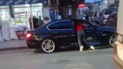 Kocaeli'de eski eşini ve ilşkisi olan arkadaşını defalarca bıçakladı