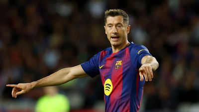 Sadettin Saran'dan Robert Lewandowski yanıtı