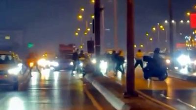 İstanbul'da D-100 yan yolda trafik kavgası kamerada