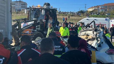 Sinop'ta tıra arkadan çarpan otomobilisn sürücüsü öldü