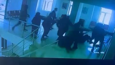 Şanlıurfa'da aile sağlık merkezinde görevli iki hemşire darbedildi