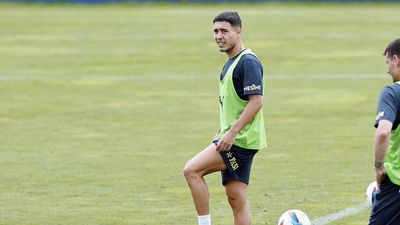 Emre Mor'dan paylaşım: Geliyorum!