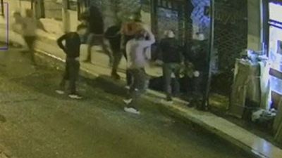 Elazığ'da sokak ortasında darp kameraya yansıdı