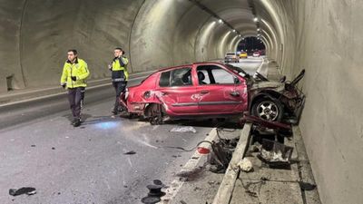 Zonguldak'ta feci kaza: Otomobilin hız kadranı 200'de takılı kaldı