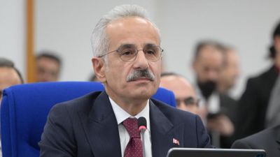 Ulaştırma Bakanı Abdulkadir Uraloğlu'ndan İstanbul'a yeni metro müjdesi