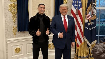 Donald Trump ve Cristiano Ronaldo, Oval Ofis'te maç yaptı